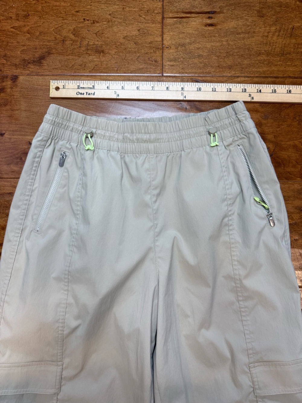 Athleta Cargo Pants Beige Nylon Joggers Neon Toggle Adjustable Hem S - Picture 2 of 12